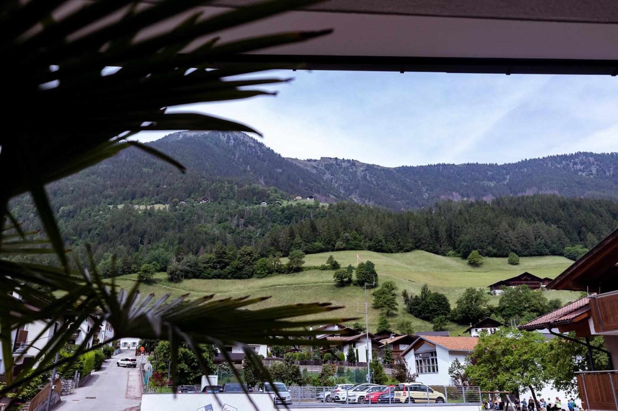 Ramoser Living Apartments San Martino In Passiria  Exteriör bild