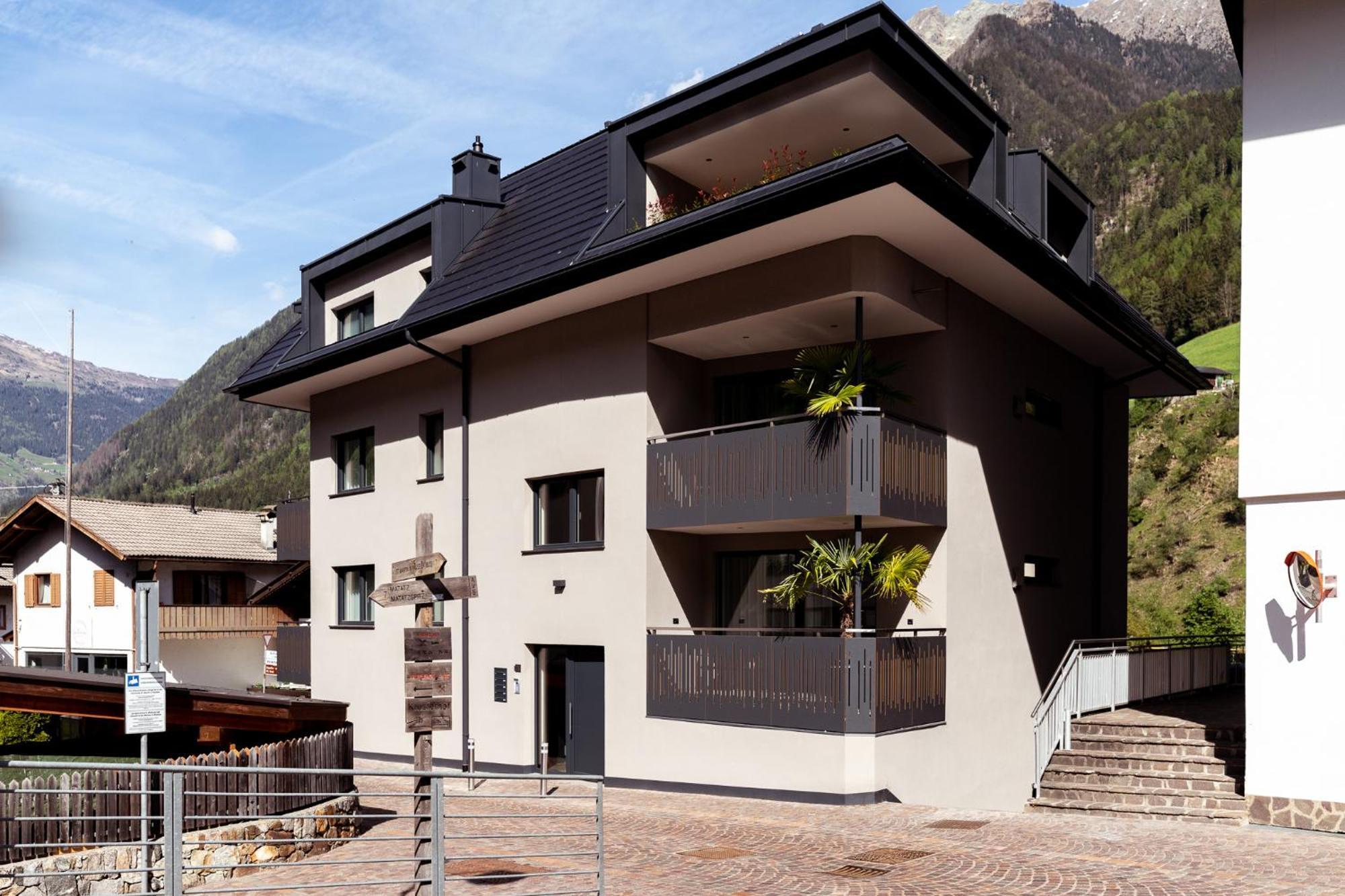 Ramoser Living Apartments San Martino In Passiria  Exteriör bild